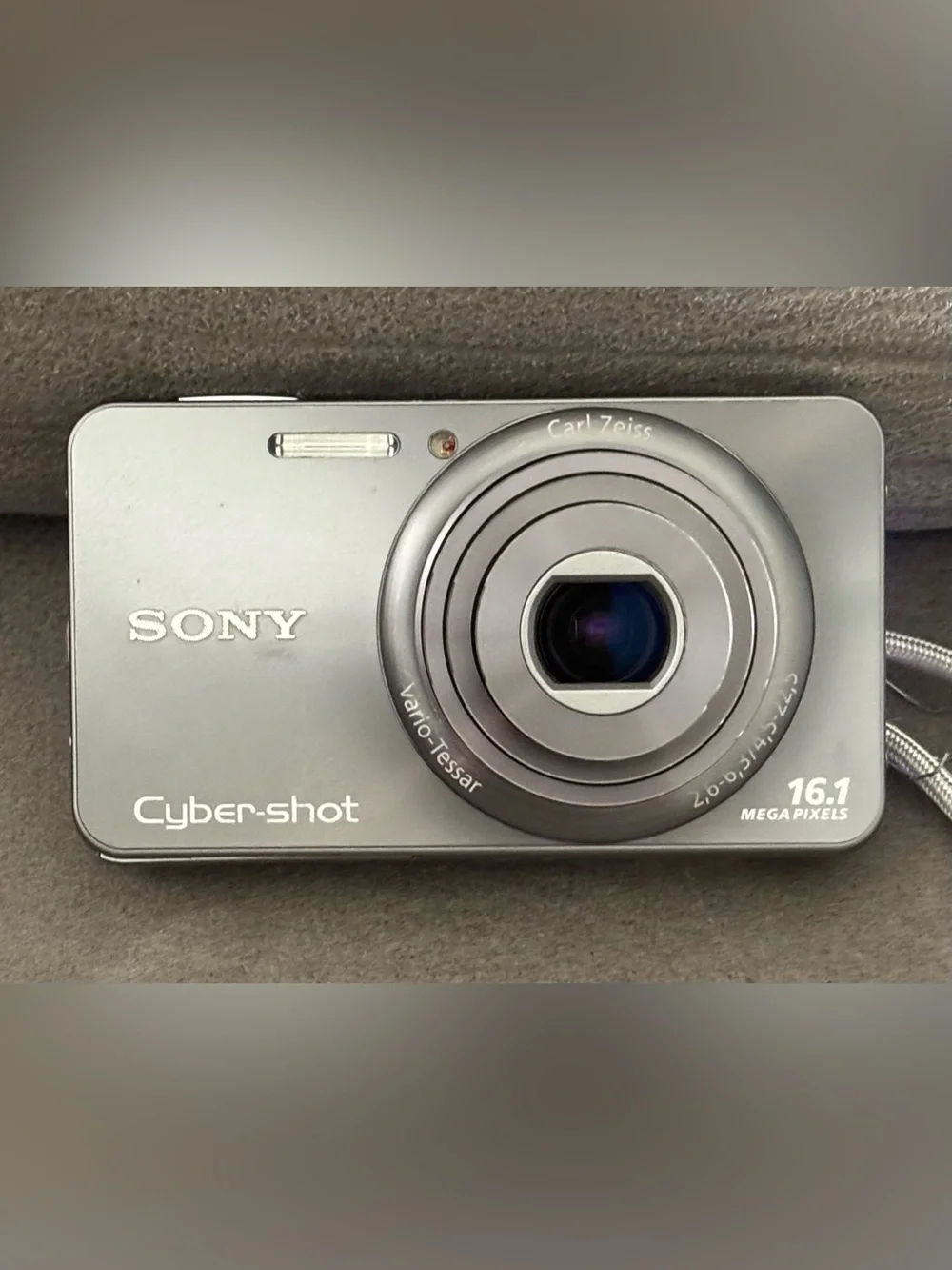 Sony Cyber-shot DSC-W570 Compact Camera 16.1MP 5x Optical Zoom Silver